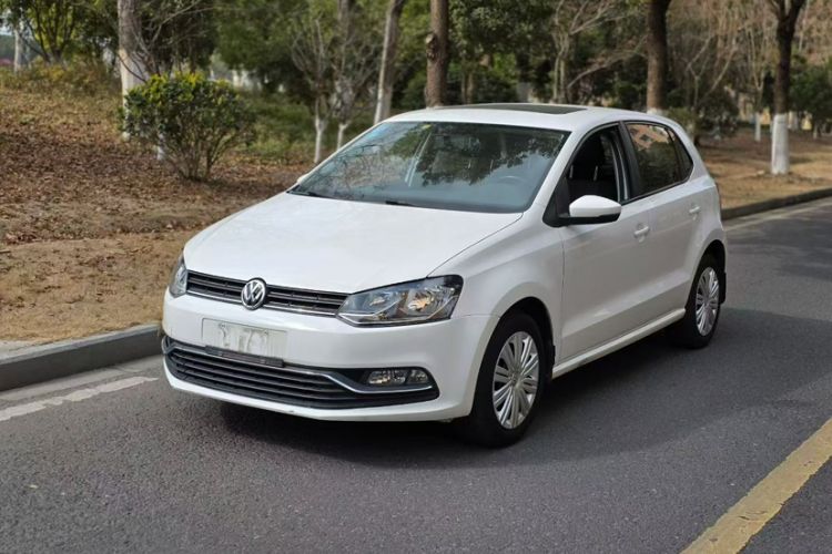 Used Volkswagen Polo 2016 1.6L Automatic Comfort Model