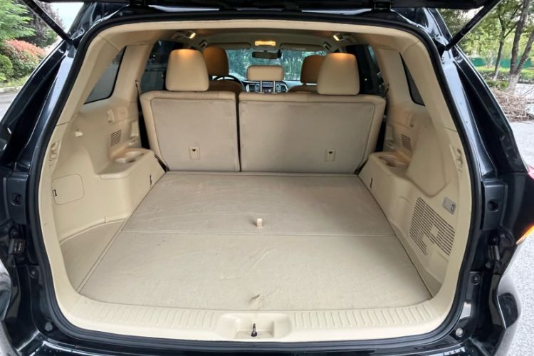 Used Toyota Highlander 2018 2.0T Two-Wheel Drive Elite Version 5 Seats China VI Standard