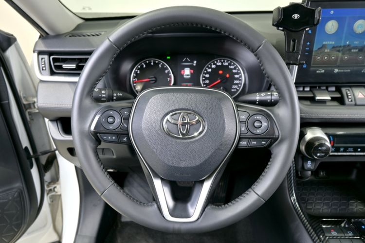Used Toyota Wildlander 2022 2.0L CVT Two-Wheel Drive Luxury Edition
