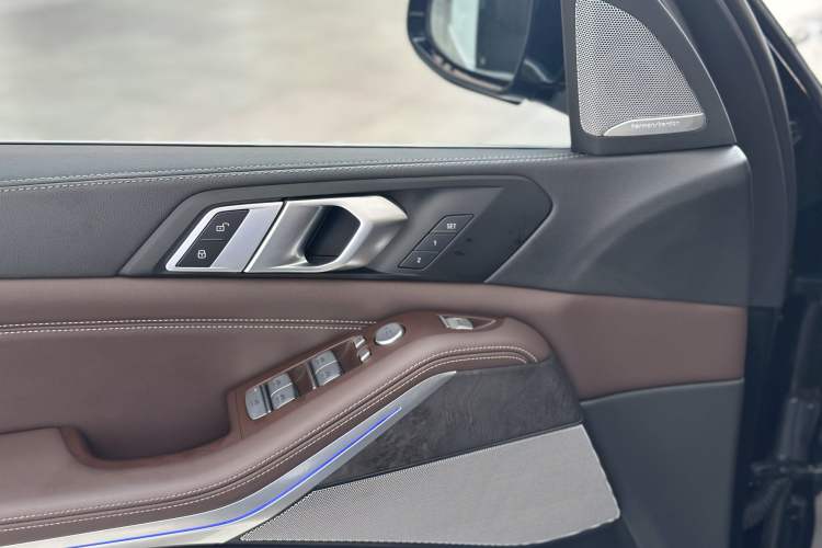 Used BMW X5 2022 Restyled xDrive 30Li Luxury Version M Sport Package