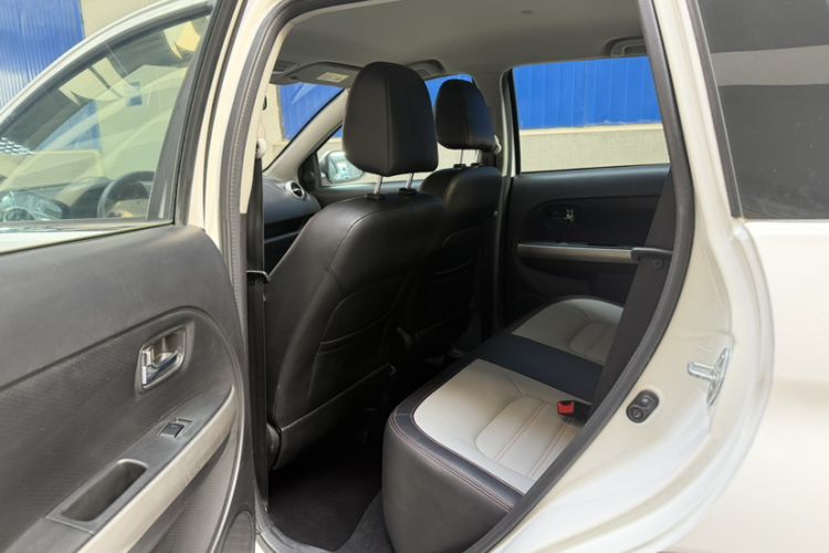 Used Great Wall M4 2014 1.5L Manual Comfort Model Interior 6