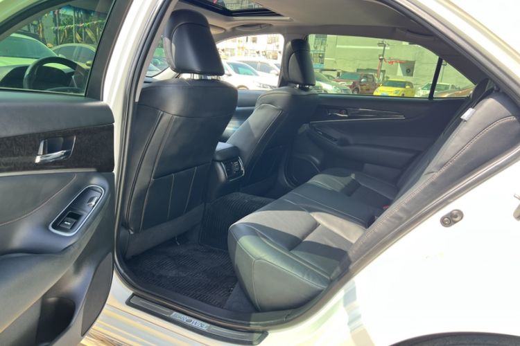 Used Toyota Crown 2018 2.0T Fashion Edition