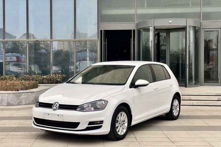 Used Volkswagen Golf 2015 1.6L Manual Fashion Edition