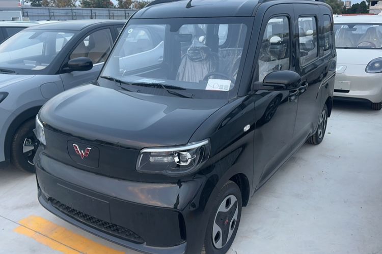 Used Wuling Zhiguang New Energy 2025 Model 305km Ambitious Edition