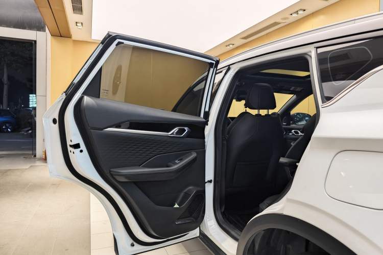 Used Geely Auto Coolray 2025 Bin Yue L 1.5T DCT Starlight Edition