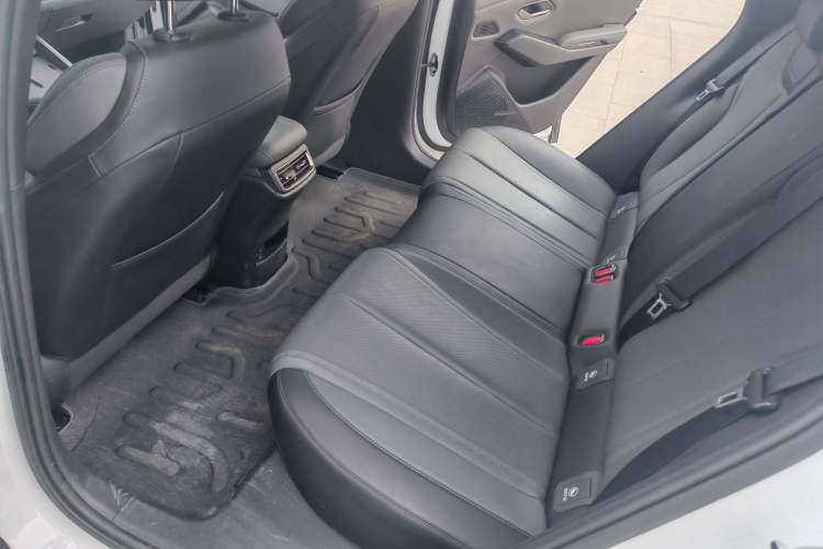 Used BYD Qin L 2024 DM-i 80KM Leading Model Interior 3