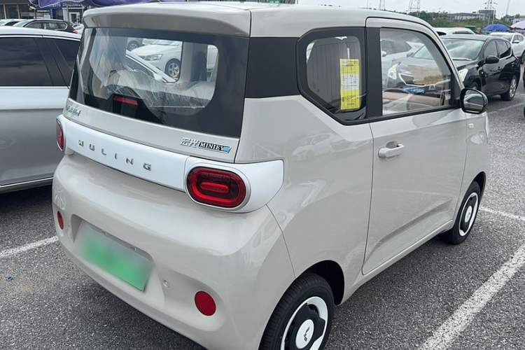 Used Wuling Hongguang MINIEV 2024 3rd Generation 215km Youth Edition