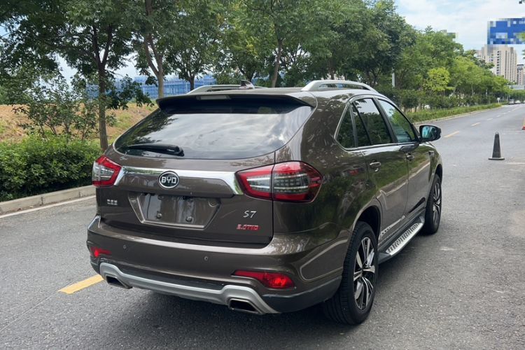 Used BYD S7 2017 2.0T Automatic Prestige Edition