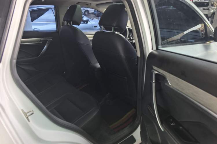 Used Geely Auto Coolray 2019 260T DCT Knight China V Standard Interior 5