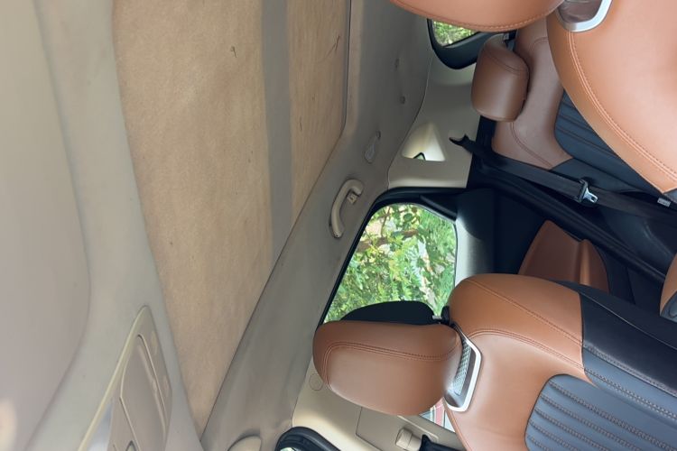 Used Soueast DX7 2015 1.5T Manual Luxury Model
