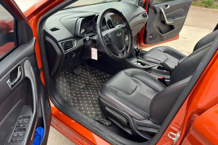 Used Chery Arrizo 5 2016 1.5L CVT Trendsetting Edition Interior 2