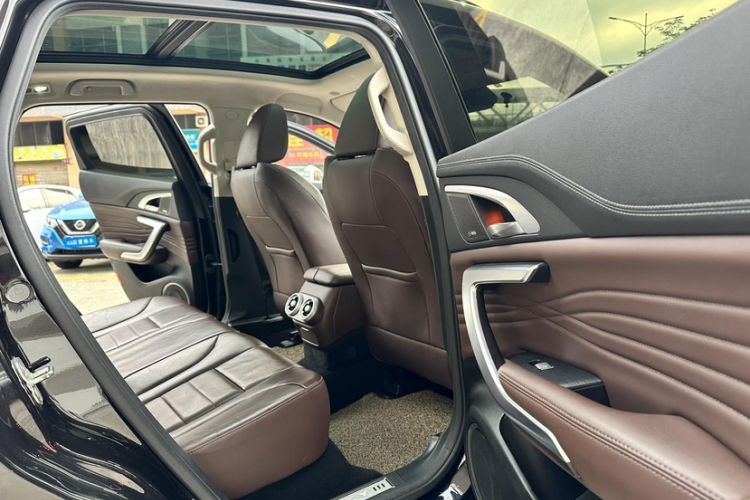 Used Wey VV7 2019 Upgraded Model 2.0T Flagship Version China V Standard Interior 9