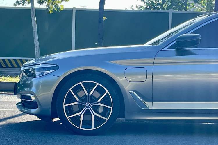 Used BMW 5 Series New Energy 2020 Mileage Upgrade Version 530Le Luxury Package