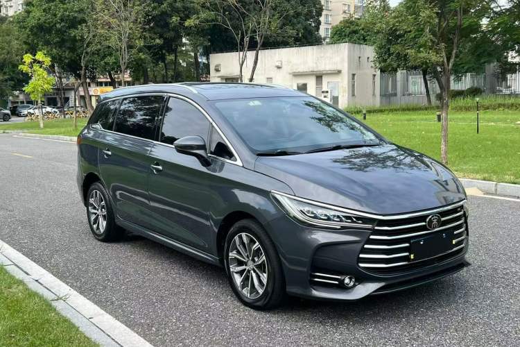 Used BYD Song MAX 2019 1.5T Automatic Smart Connect Ruiyi Sunroof Model 7 Seats China VI Standard