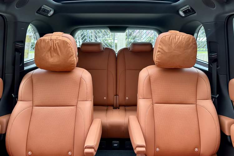 Used Li Auto L8 2023 Air model
