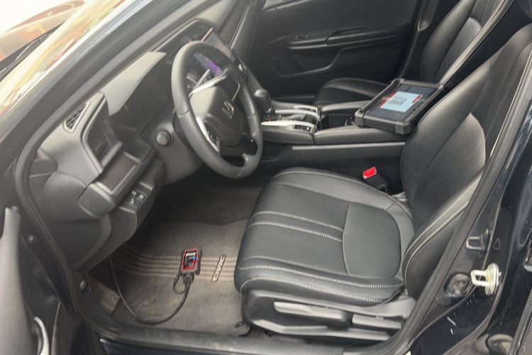 Used Honda Civic 2016 180TURBO CVT Comfort Version Interior 3