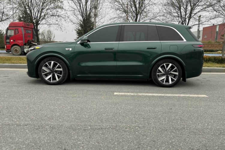 Used Li Auto L8 2023 Pro Model Exterior 5