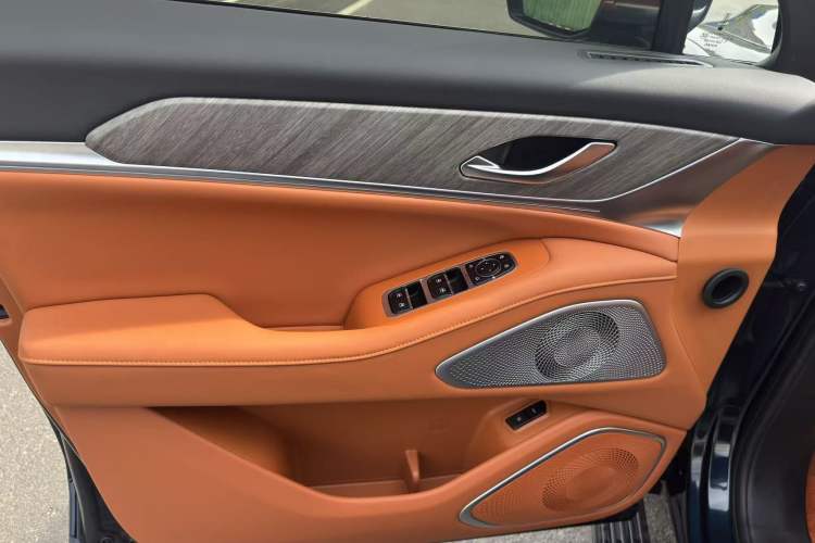 Used Wey Lanshan 2023 Four-Wheel Drive Ultra-Long Range Version
