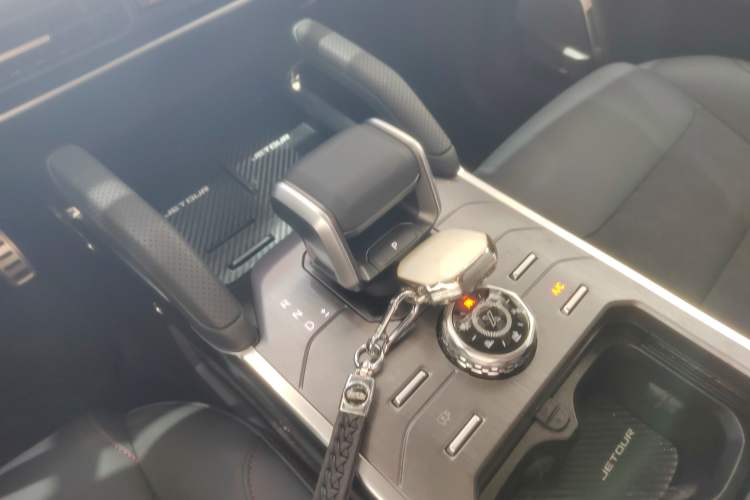 Used JETOUR Traveler 2023 2.0T All-Wheel-Drive CrossPRO