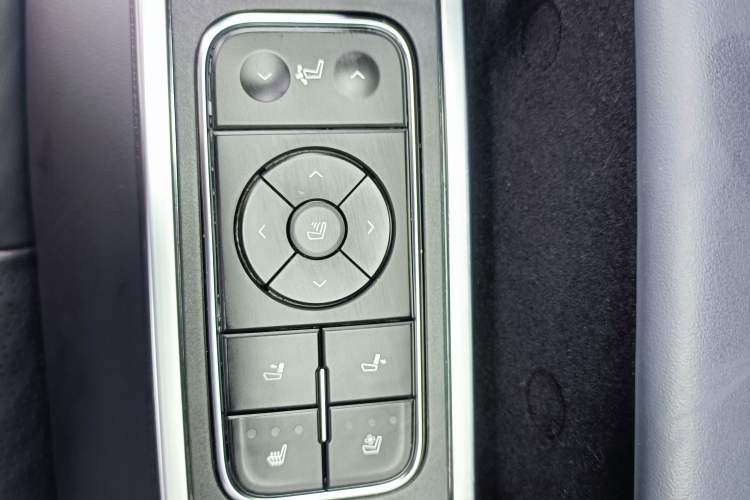 Used GAC Trumpchi M8 2021 Master Series 390T Ultimate Edition Interior 8