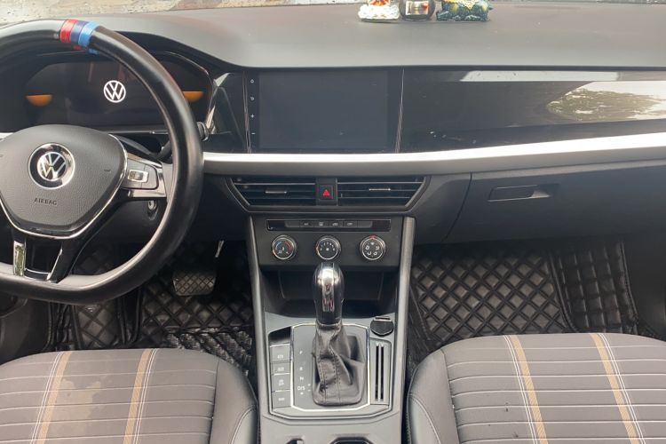 Used Volkswagen Lavida 2021 280TSI DSG Comfort Edition Audio And AC Panel