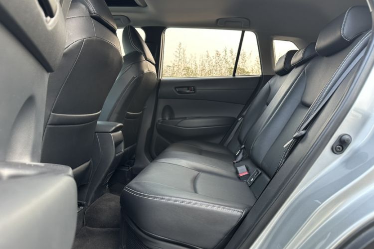 Used Toyota FRONTLANDER 2023 2.0L Smart Electric Hybrid Dual-Engine Leading Edition
