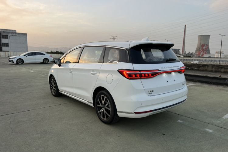 Used BYD Song MAX New Energy 2022 DM-i 105KM Flagship Model