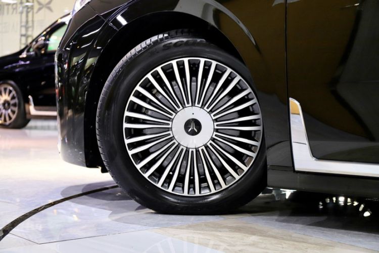 Used VOYAH Dream 2025 PHEV Four-Wheel-Drive Flagship Kunpeng Edition