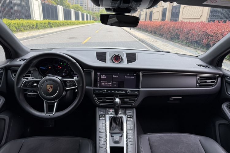 Used Porsche Macan 2018 Macan 2.0T