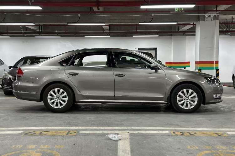Used Volkswagen Passat 2015 1.8TSI DSG Prestige Edition