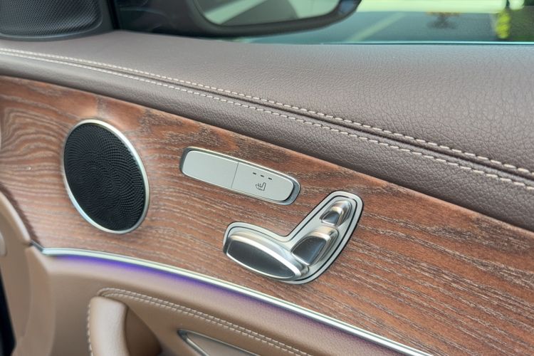 Used Mercedes-Benz E-Class 2022 Second Facelift E 300 L Fashion Edition
