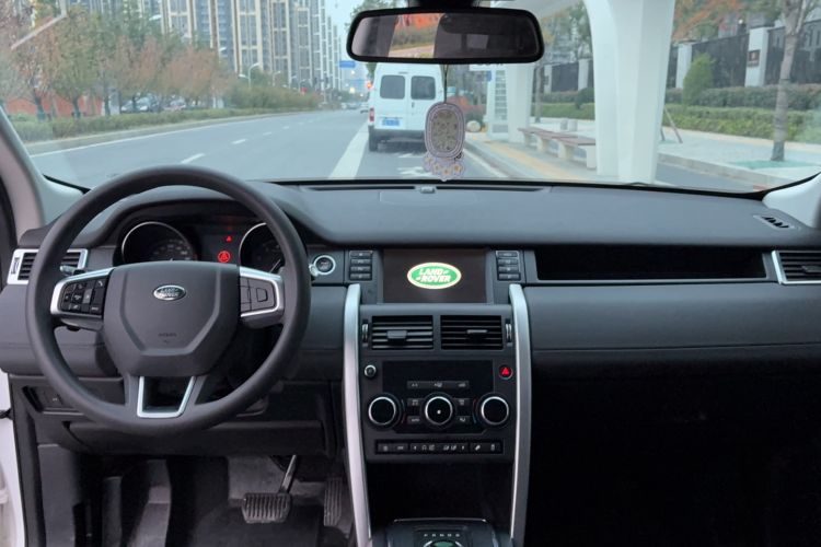 Used Land Rover Discovery Sport 2018 240 PS PURE Edition