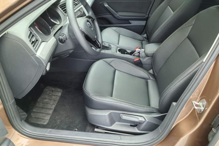 Used Volkswagen Lamando 2017 230TSI DSG Fashion Edition Exterior 6