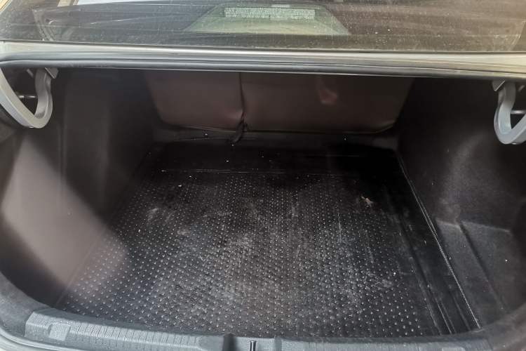 Used Volkswagen Lavida 2019 1.5L Automatic Fashion Edition China VI Trunk