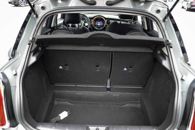 Used MINI 2022 Updated 2.0T COOPER S Classic Edition Five-Door Version Interior 13