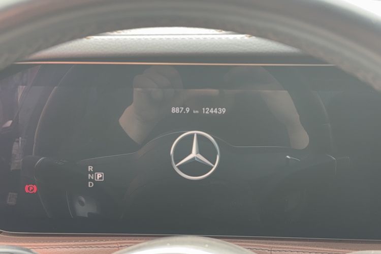 Used Mercedes-Benz S-Class 2020 S 350 L Business Class Ultimate Edition Odometer Close Up