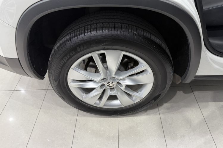 Used Skoda Kodiaq 2018 Facelifted TSI330 5-Seater Two-Wheel-Drive Comfort Edition