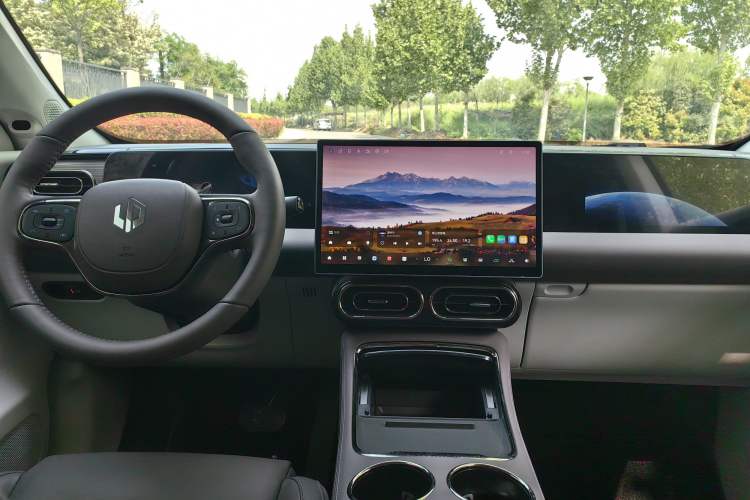 Used Leapmotor C11 2024 All-Electric 580 Luxury Edition Interior 5