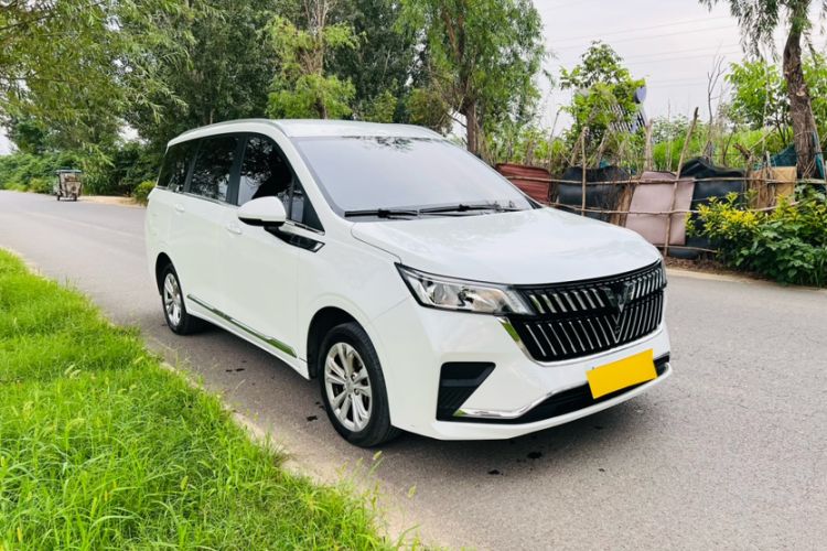 Used Wuling Jiachen 2022 1.5L Manual Comfort Edition