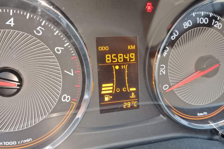 Used Chevrolet Sail 2015 Sail 3 1.5L Manual with Ideal Sunroof Edition