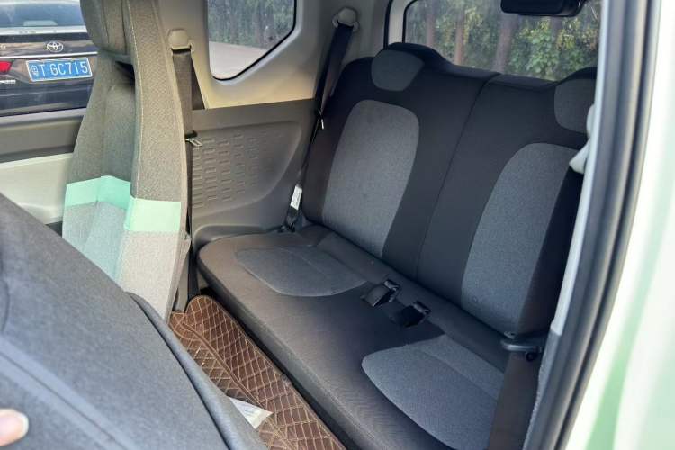 Used Wuling Hongguang MINIEV 2021 Macaron Premium Model – Lithium Iron Phosphate