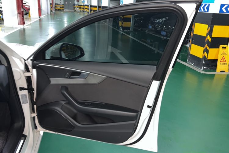 Used Audi A4L 2019 40 TFSI Ambition China VI