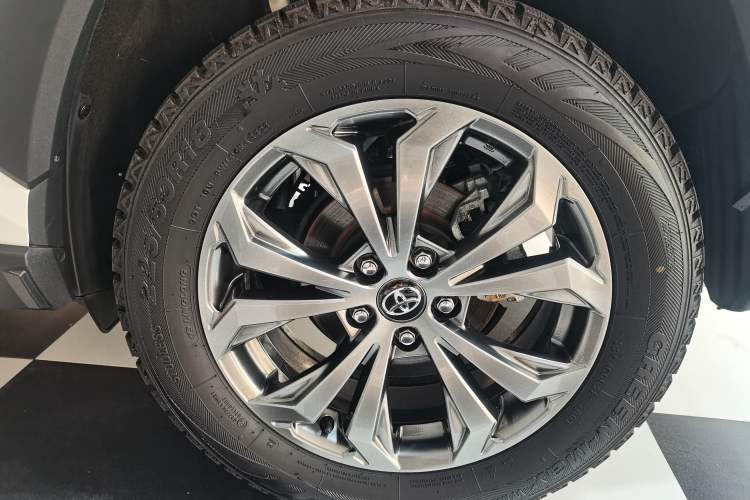 Used Toyota RAV4 2023 2.0L CVT Two-Wheel Drive Fashion Plus Edition