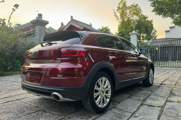 Used Qoros 3 2016 Urban SUV 1.6T Automatic ZhiKu Model