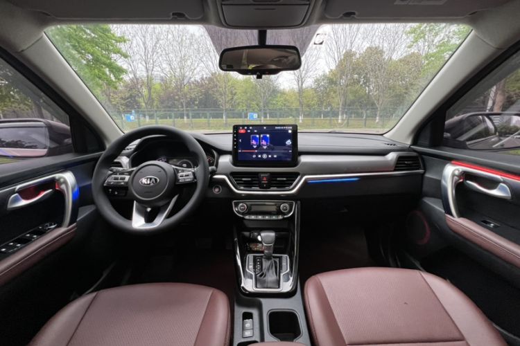 Used Kia Sportage R 2018 2.0L Automatic Smart Luxury Version China V Standard Interior 2