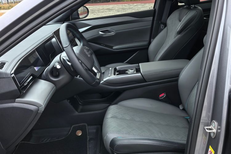 Used BYD Qin L 2025 EV 545KM Cloud Suspension Edition
