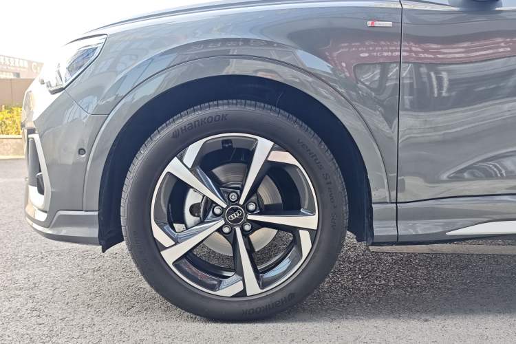 Used Audi Q3 2024 35 TFSI Fashion Dynamic Edition