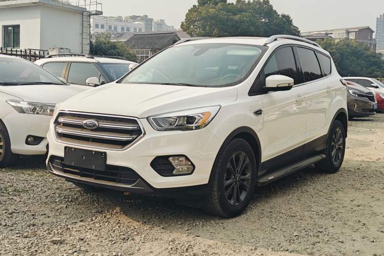 Used Ford Kuga 2019 EcoBoost 180 Two-Wheel-Drive Platinum Edition China VI Standard