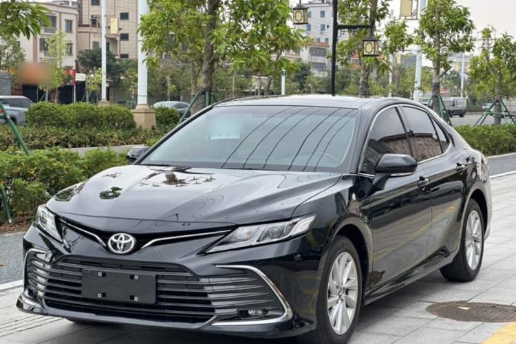 Used Toyota Camry 2022 2.0GVP Premier Edition
