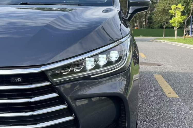 Used BYD Song MAX 2019 1.5T Automatic Smart Connect Ruiyi Sunroof Model 7 Seats China VI Standard